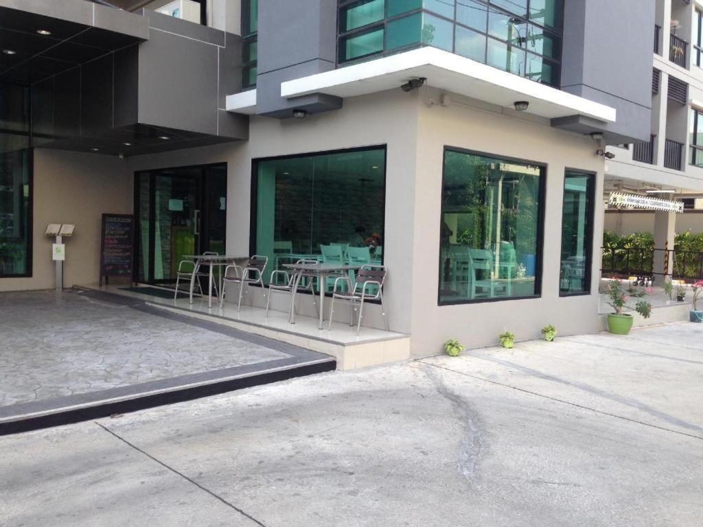 Ipremium Sukhumvit 81 Hotel Bangkok Exterior photo