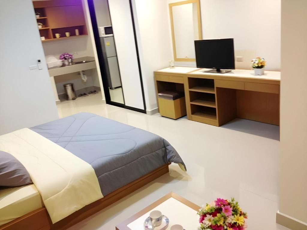 Ipremium Sukhumvit 81 Hotel Bangkok Exterior photo