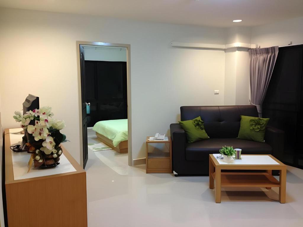 Ipremium Sukhumvit 81 Hotel Bangkok Exterior photo