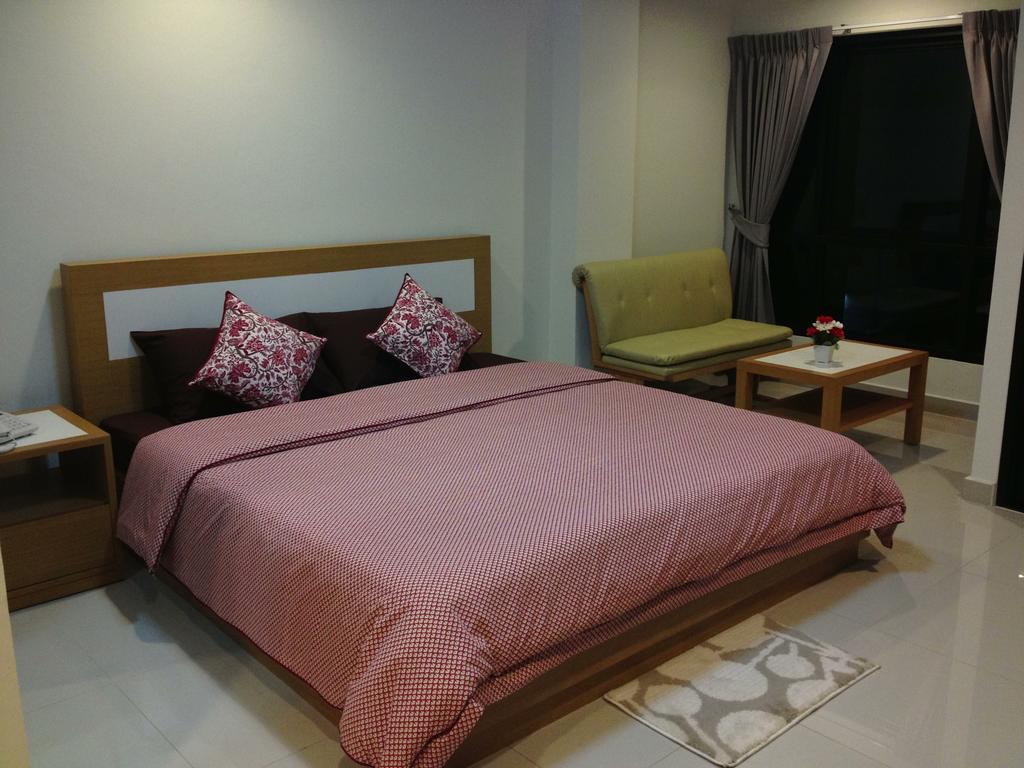 Ipremium Sukhumvit 81 Hotel Bangkok Exterior photo